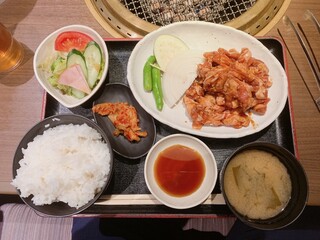 Kurogewagyuu Yakiniku Ichi - 豚ハラミメガ盛り焼肉定食（約300g）