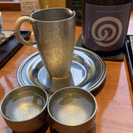 Ginza Kanimitsu - 農口尚彦研究所 純米無濾過生原酒 四合 8500円、日本酒度高く芳醇な味わい、蟹によく合う
