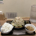 和風回鍋肉専門店 だしや。 - 和風回鍋郎定食、野菜マシ、肉大盛り、ライス特盛り