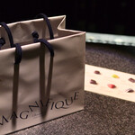 バー マニフィック - 自家製チョコレートをテイクアウトしました