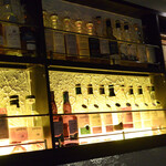 バー マニフィック - 店内の風景