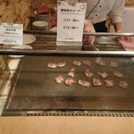 ナチュラルガーデン - 鉄板焼きコーナー:牛肉のソテー(11時30分～、13時～)