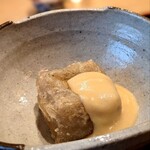 Akanezaka Oonuma - 堀川牛蒡の揚げ豆腐。よくぞこの形を保つものだという柔らかさです。大好きすぎる!！