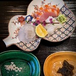 Akanezaka Oonuma - お造り　稲取の金目・宮城の平目・三重の障泥烏賊。　昆布醤油と藻塩で。