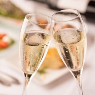 祝い事には主役の方をメッセージ付きデザートプレートでお祝い！