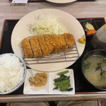 ばかすや - とんかつ定食