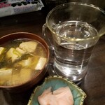 おかん家 - 焼酎湯割り・甘酢大根・椀