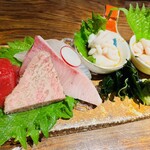 和デメキン - お刺身盛り合わせ