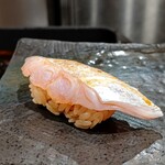 鮨と酒 悠久 - ちょい呑みセット1650円 太刀魚