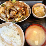 Tonkatsu Yoshie - チョウセン焼定食