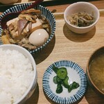 肉豆冨とレモンサワー 大衆食堂 安べゑ - 