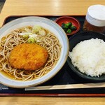 満悦食堂 - 朝メニュー
            コロッケそば＋ふりかけご飯¥400