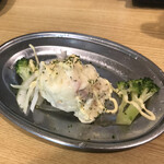 フナバシ屋 - ポテサラ。特別何かが、って言う感じでもないしこれで350円は微妙かも。味は裏切らないけどね(^◇^;)