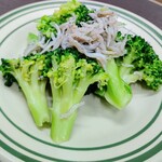 Whitebait and broccoli marinated in anchovies and garlic