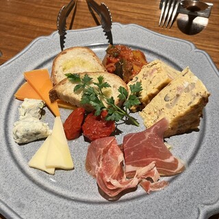 レベッカ イータリー_0