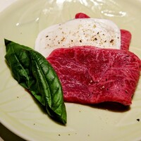 東京焼肉 平城苑 銀座5丁目店 - すね×生ハム×モッツァレラ