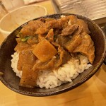 Yatai Izakaya Oosaka Manmaru - ご飯に乗せたら最高