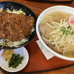 めでたいや - 会津山塩ラーメンとミニソースカツ丼