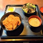 Tonkatsu Masachan - 並カツ丼　サラダセット