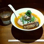 雨は、やさしく - 白肝煮干ラーメン(辛みそ)