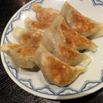 博多麺房 赤のれん - 自家製焼き餃子