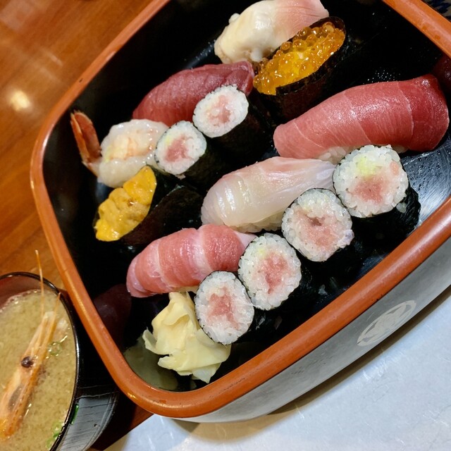 蓑寿司 - 船岡（寿司）