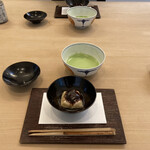 青草窠 - 焼き胡麻豆腐のぜんざい