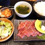 Yakiniku Yamato - 牛カルビ定食　100ｇ　1,250円