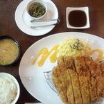 コートレット - メガ・トンカツ（上方から）