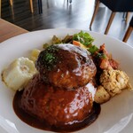 ビストロ＆カフェ 六朝館 - 料理写真:ロクモコランチ　1300円