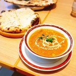 Kalash - ダールカレーとチーズナン