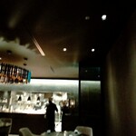 VELROSIER - 日本のレストランでここまで暗いお店も珍しいのでNYにでもいる気分になりました