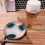 Meshi To Sake Aoi Shokudou - ビールグラスが可愛らしい♪