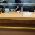 加賀 - 注文後に揚げ始める天ぷらとコロッケ。