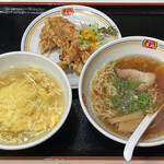 Gyouza No Oushou - ジャストサイズランチ 
                      (淡雪天津飯･ミニあっさりラーメン(硬麺)･鷄の唐揚･サラダ)