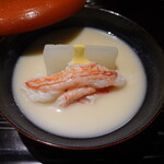 富小路 やま岸 - 丹波の水月大根と蟹身のお椀