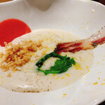 リョウリヤ ステファン パンテル - 白米のスープ　ビネガーにつけた赤かぶら　生パンチェッタ　畑菜　柚子