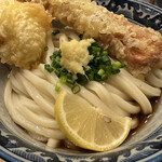 梅田 釜たけうどん - 