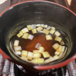 ぬま田 - 黄ニラの赤出し