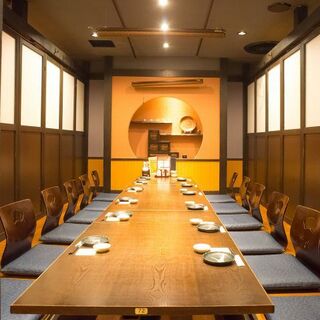 [Private room with sunken kotatsu for 12 people] We have many private rooms with a great atmosphere! !