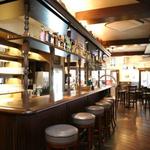 IRISH PUB CELTS - アイルランド情緒の店内