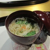 美濃吉 新阪急ホテル店 - 入麺、すっと入っておいしいといってました。