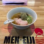 MEN-EIJI - 料理写真:羅臼昆布塩ラーメン（880円）