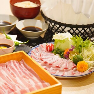 和牛 すき焼き しゃぶしゃぶ 食べ放題 豚匠_1