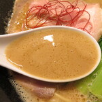 麺屋 七利屋 - スープ