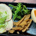 麺屋 蘭 - 店長の一押しつまみ。