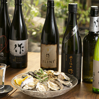 A wide selection of products, from Mie Prefecture's abundant local sake to wines carefully selected by sommeliers.