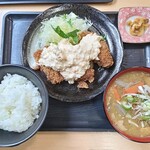 Tonkatsu Katsumi - タルタルチキンカツ定食（ご飯大盛り・豚汁変更）