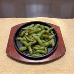 Wakatake Haibo-Ru Sakaba - 鉄板♪ガーリック枝豆
