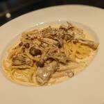 ル　シャン  - きのこのクリームパスタ
